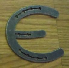 Horseshoe Letter E – unfinished plasma-cut steel