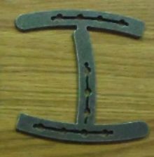 Horseshoe Letter I – unfinished plasma-cut steel